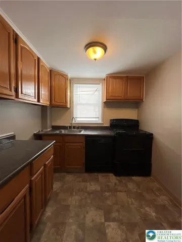 $1,375 | 2280 Main Street, Unit 3, Bethlehem, PA 18017