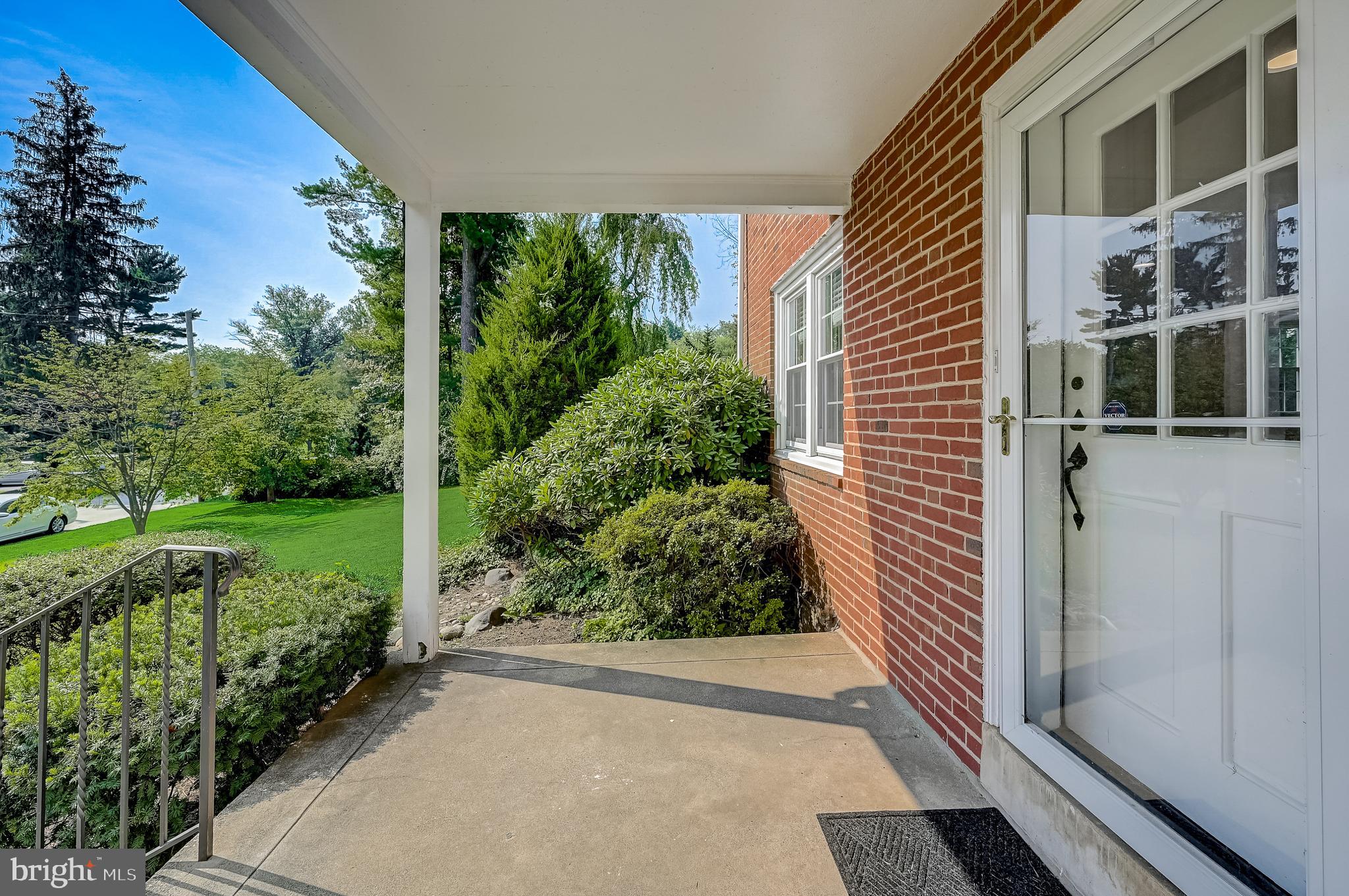 531 Lindley Road Glenside, PA 19038 - Photo 8 of 58 Gallery Image 8