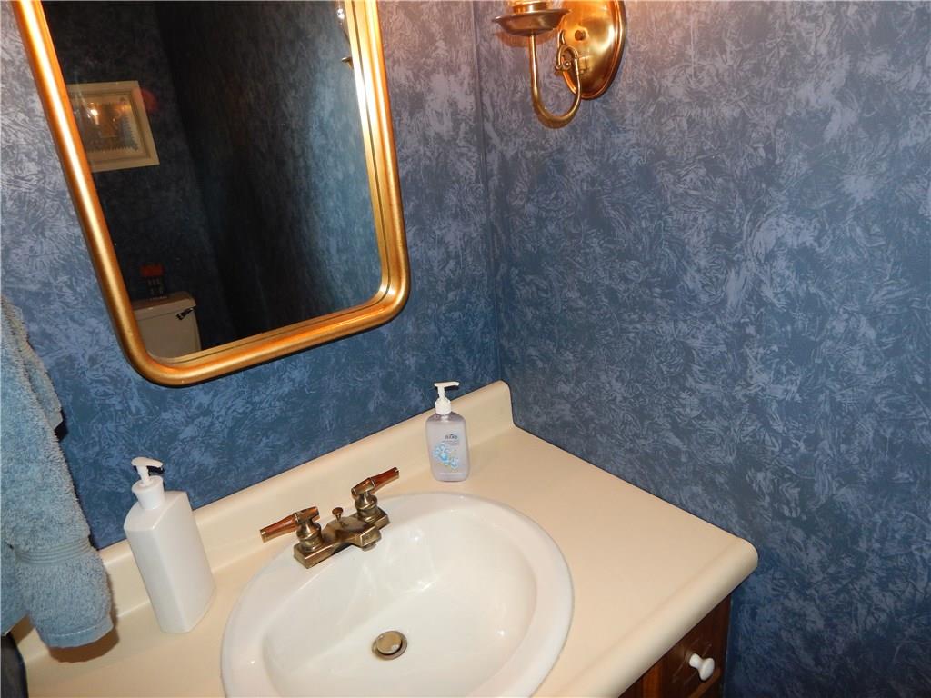 3038 Investors Road Washington, PA 15301 - Photo 14 of 25 Gallery Image 14