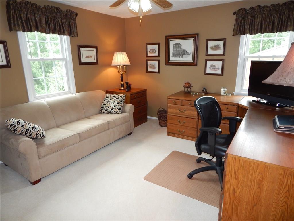 3038 Investors Road Washington, PA 15301 - Photo 19 of 25 Gallery Image 19