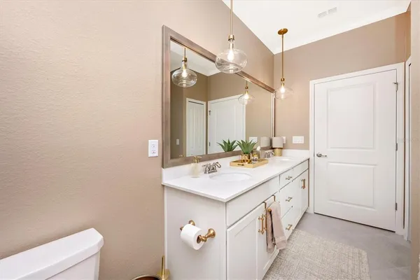 a view of building with yard