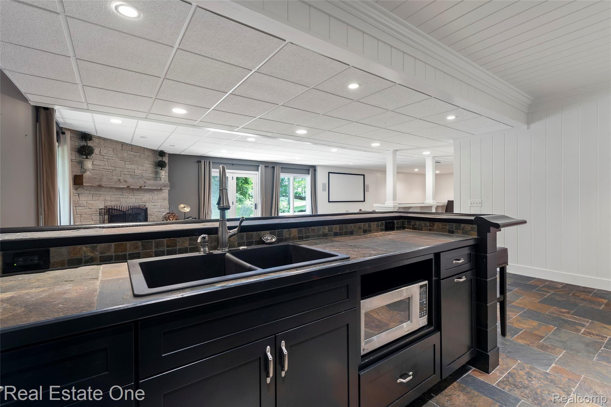 7807 Fieldstone Ridge Clarkston, MI 48348 - Photo 57 of 59 Entertain in Style!