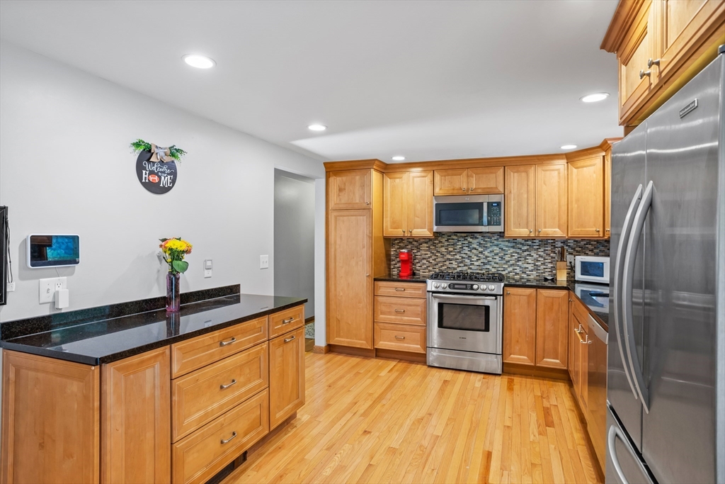 307 Tahattawan Road Littleton, MA 01460 - Photo 13 of 42 Gallery Image 13