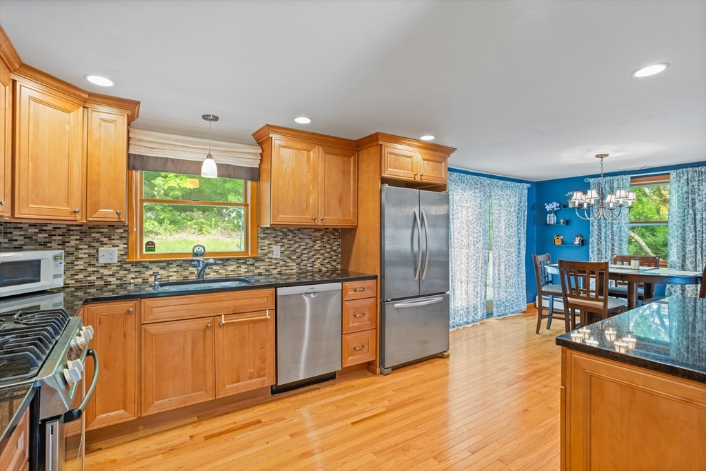 307 Tahattawan Road Littleton, MA 01460 - Photo 15 of 42 Gallery Image 15