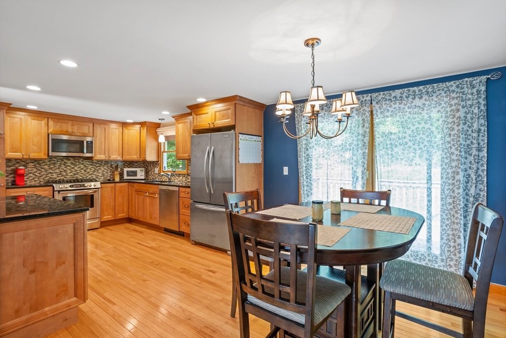 307 Tahattawan Road Littleton, MA 01460 - Photo 9 of 42 Gallery Image 9