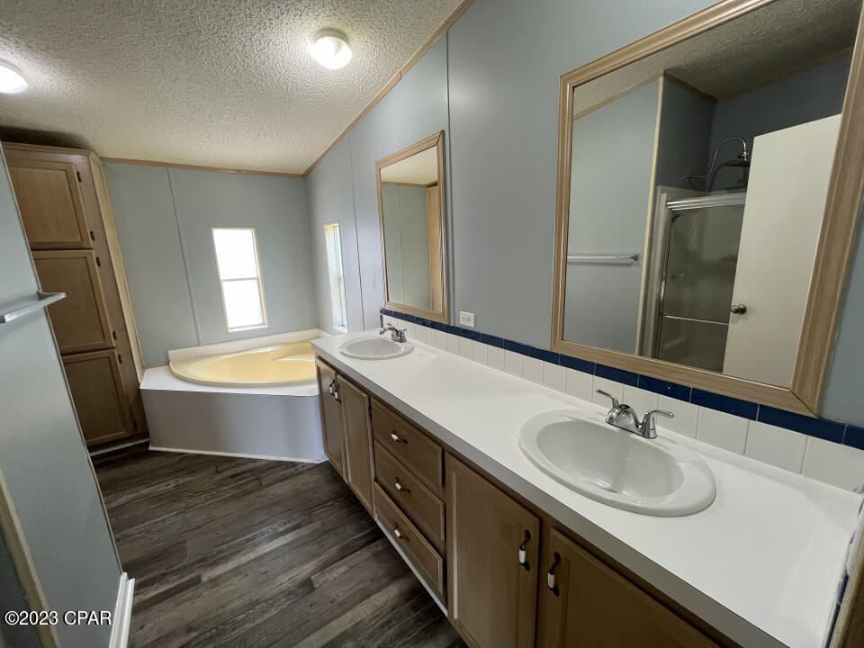 1998 Woodland Road Cottondale, FL 32431 - Photo 23 of 39 Gallery Image 23