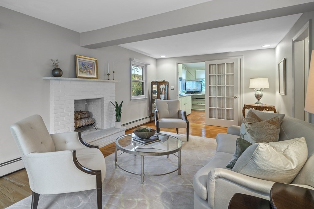 18 Aspen Road Swampscott, MA 01907 - Photo 12 of 42 Gallery Image 12