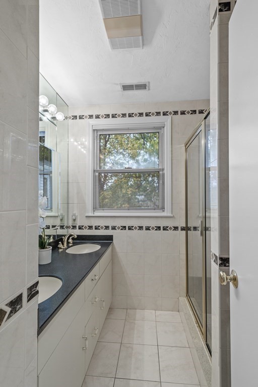 18 Aspen Road Swampscott, MA 01907 - Photo 29 of 42 Gallery Image 29