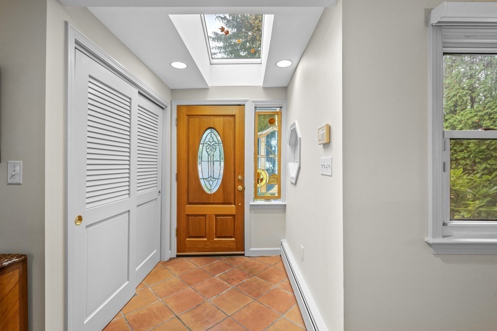 18 Aspen Road Swampscott, MA 01907 - Photo 3 of 42 Gallery Image 3
