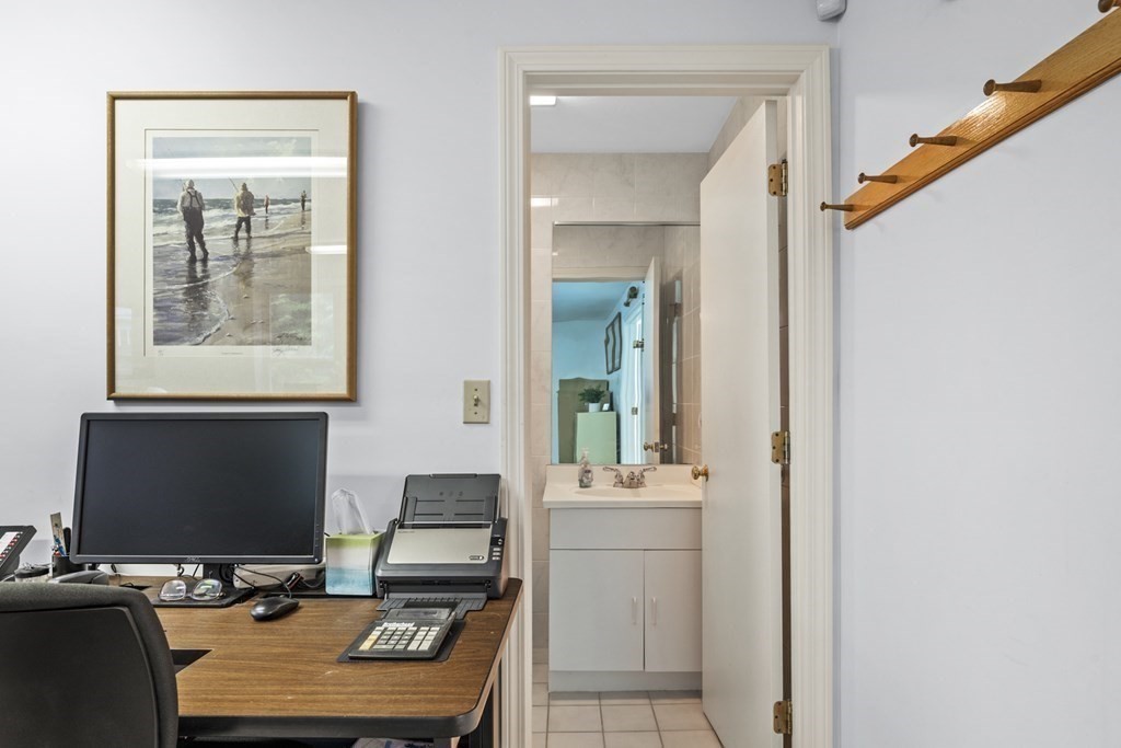 18 Aspen Road Swampscott, MA 01907 - Photo 36 of 42 Gallery Image 36