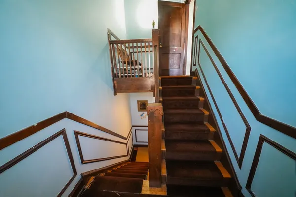 $2,400 | 3927 Kirk Street, Unit 2, Skokie, IL 60076