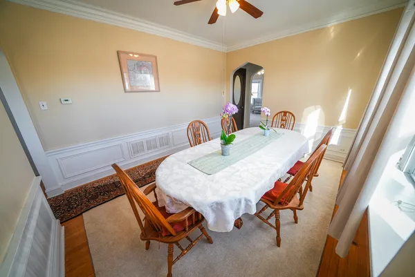 $2,400 | 3927 Kirk Street, Unit 2, Skokie, IL 60076