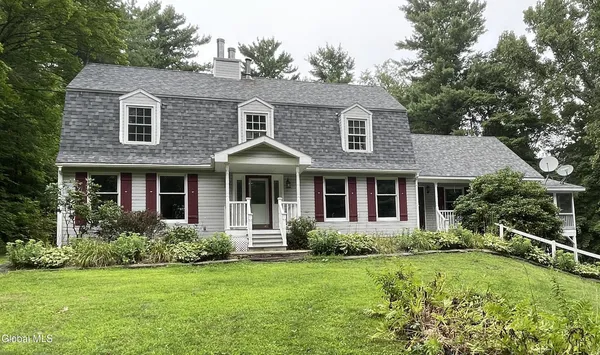 $529,777 | 17 Johnny Cake Hollow Road, Pittstown, NY 12121