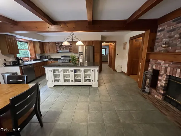 $529,777 | 17 Johnny Cake Hollow Road, Pittstown, NY 12121