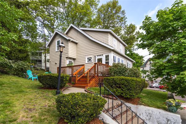 102 Fellsmere Road Malden, MA 02148 - Photo 3 of 30 Gallery Image 3