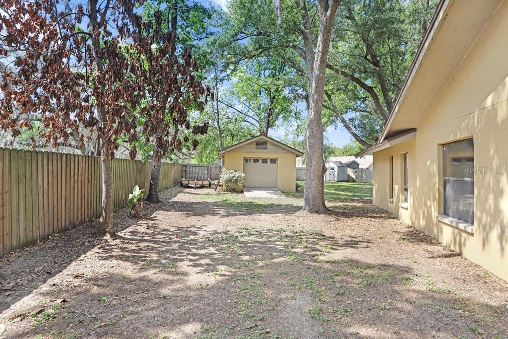 504 Triple Crown Court Seffner, FL 33584 - Photo 43 of 63