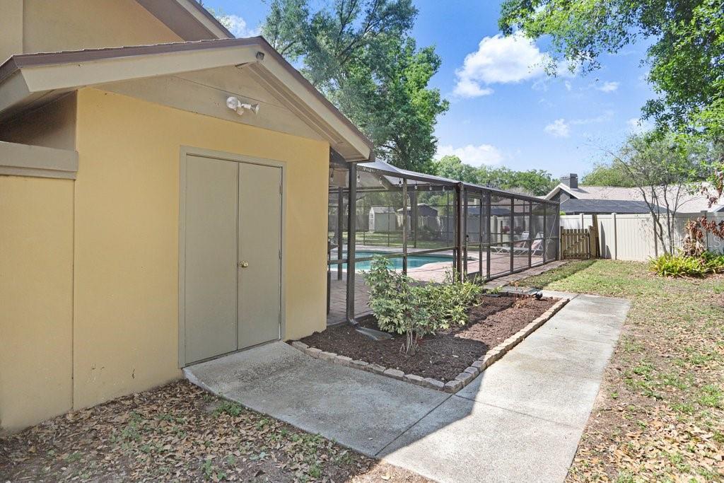 504 Triple Crown Court Seffner, FL 33584 - Photo 46 of 63