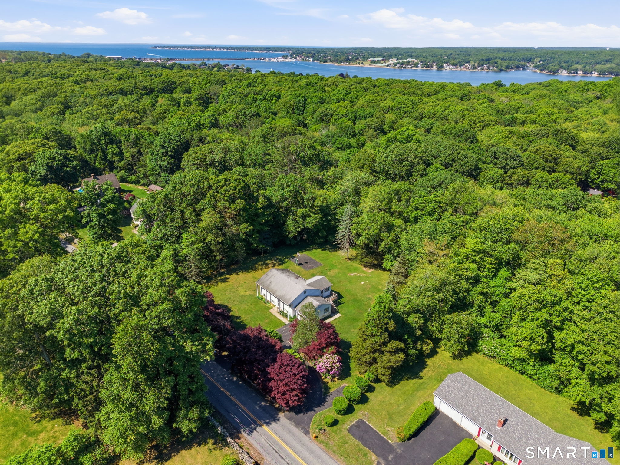 88 Spithead Road Waterford, CT 06385 - Photo 33 of 35