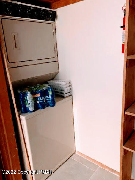 139 Dunchurch Drive Bushkill, PA 18324 - Photo 5 of 12 a close up view of washer and dryer