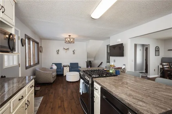 $575,000 | 1275 Southwest 125th Road, Holden, MO 64040