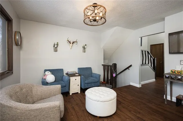 $575,000 | 1275 Southwest 125th Road, Holden, MO 64040