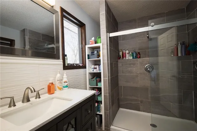 $575,000 | 1275 Southwest 125th Road, Holden, MO 64040