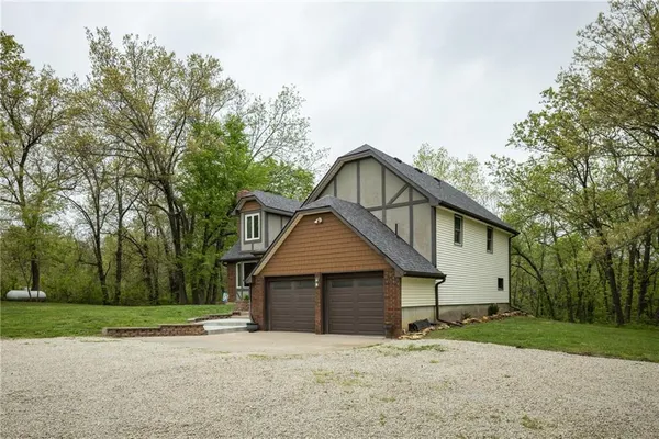 $549,900 | 1275 Southwest 125th Road, Holden, MO 64040
