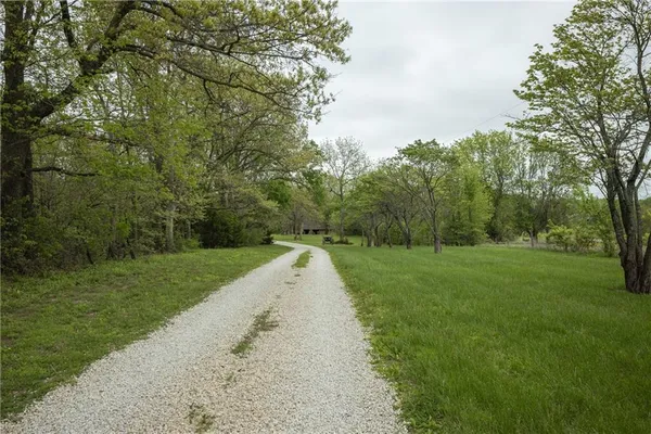 $549,900 | 1275 Southwest 125th Road, Holden, MO 64040