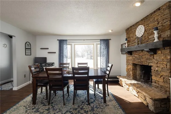 $549,900 | 1275 Southwest 125th Road, Holden, MO 64040