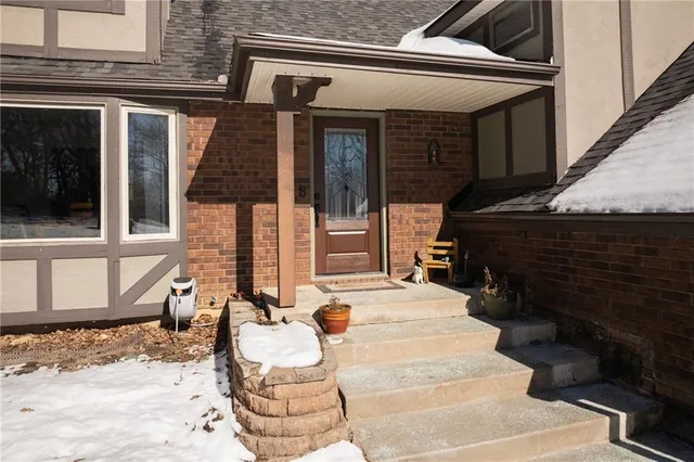 $575,000 | 1275 Southwest 125th Road, Holden, MO 64040