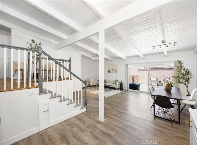 $2,795 | 7924 Woodman Avenue, Unit 20, Pacoima, CA 91402