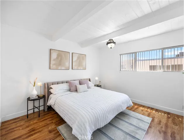 $2,795 | 7924 Woodman Avenue, Unit 20, Pacoima, CA 91402