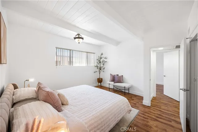 $2,795 | 7924 Woodman Avenue, Unit 20, Pacoima, CA 91402