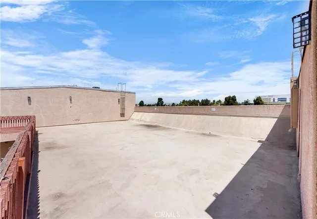 $2,795 | 7924 Woodman Avenue, Unit 20, Pacoima, CA 91402