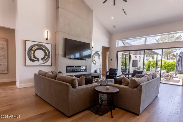 $2,049,000 | 3118 North 42nd Street, Phoenix, AZ 85018