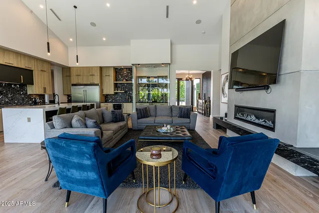 $2,049,000 | 3118 North 42nd Street, Phoenix, AZ 85018