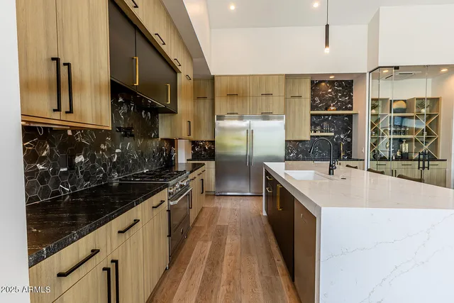 $2,049,000 | 3118 North 42nd Street, Phoenix, AZ 85018