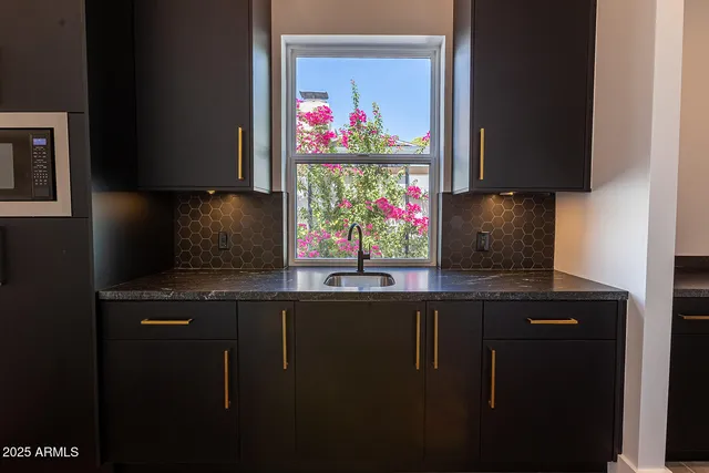 $2,049,000 | 3118 North 42nd Street, Phoenix, AZ 85018