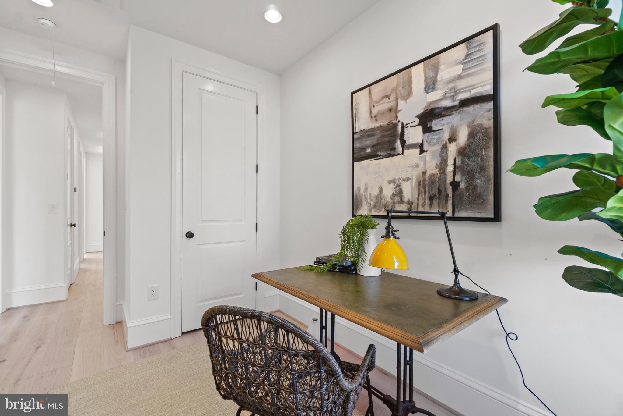 1746 Q Street Northwest, Unit 5 Washington, DC 20009 - Photo 20 of 26