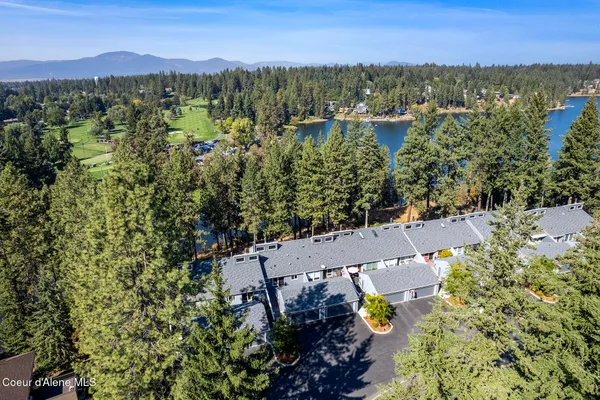 $798,000 | 10637 North Friar Drive, Unit 15, Hayden, ID 83835