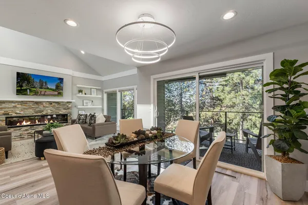 $798,000 | 10637 North Friar Drive, Unit 15, Hayden, ID 83835