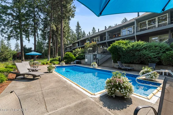 $798,000 | 10637 North Friar Drive, Unit 15, Hayden, ID 83835