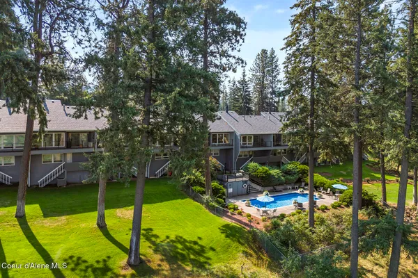 $798,000 | 10637 North Friar Drive, Unit 15, Hayden, ID 83835