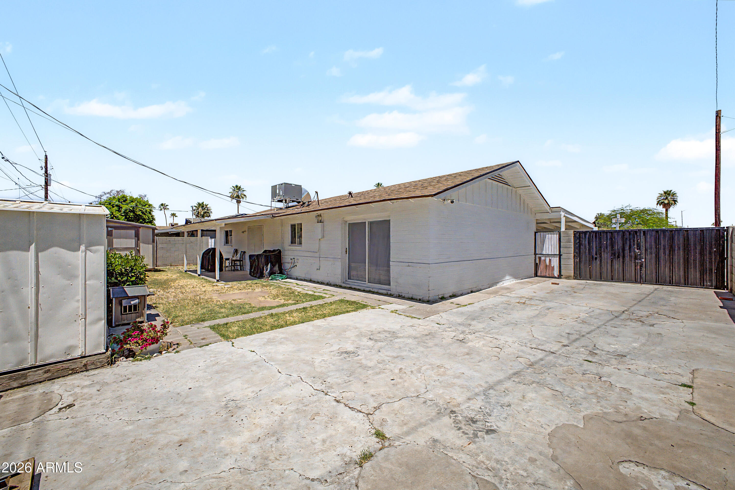 3901 West Elm Street Phoenix, AZ 85019 - Photo 17 of 18 081723216df9da2a3f1d861311126dbe