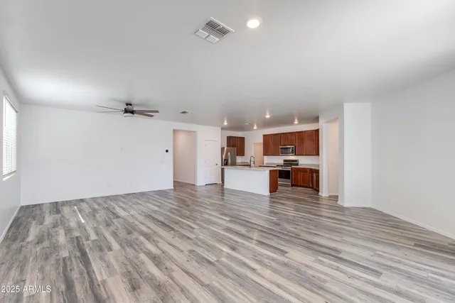 $1,795 | 26753 North 175th Drive, Surprise, AZ 85387