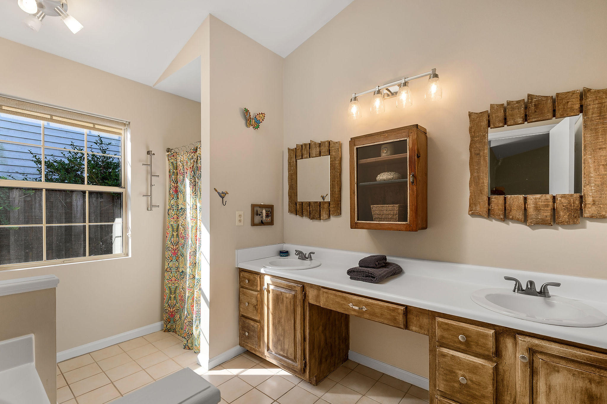1301 Llewellyn Road Mount Pleasant, SC 29464 - Photo 16 of 38 1301Llewellyn-KeenEyeMarketing-20