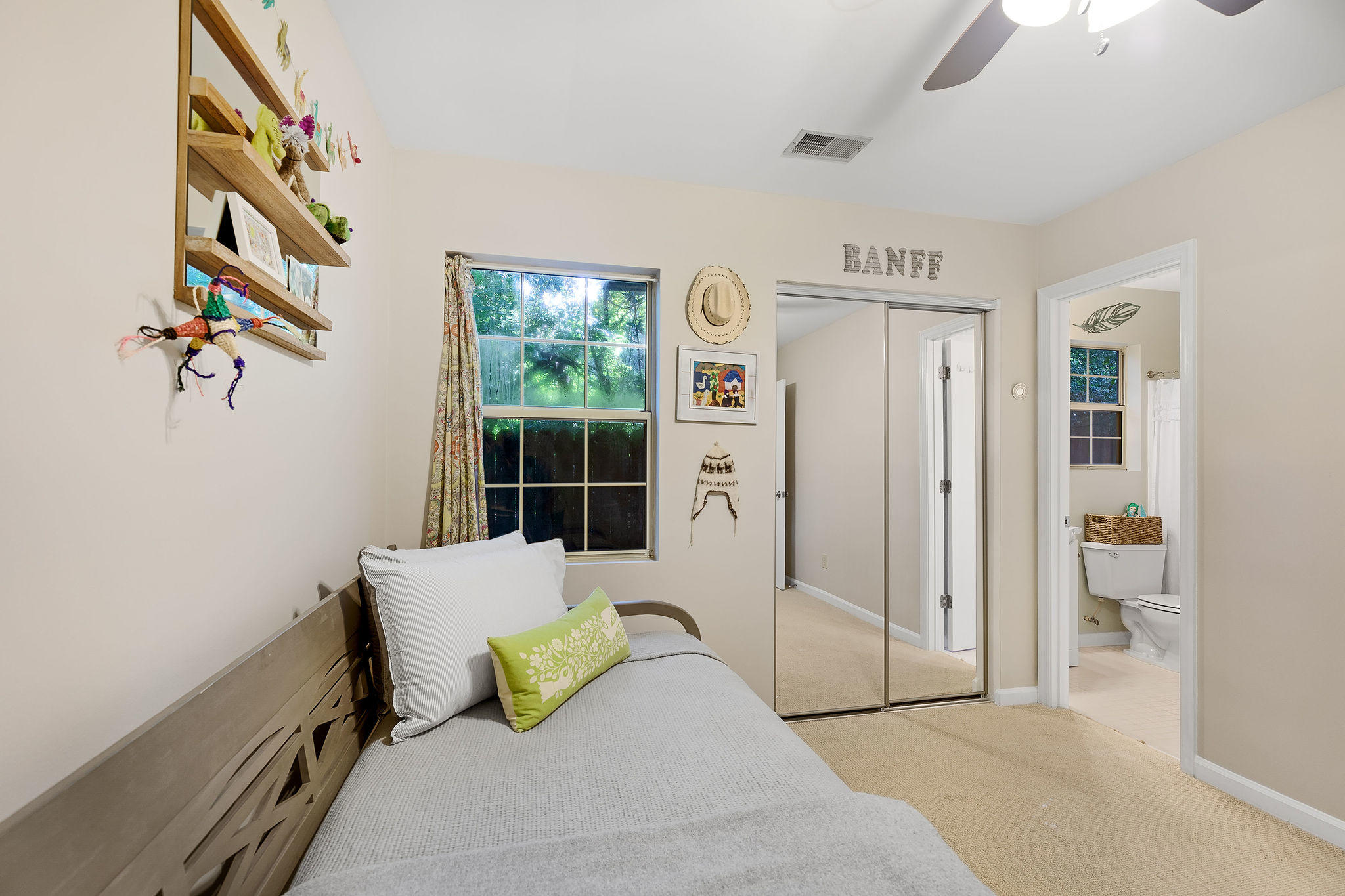 1301 Llewellyn Road Mount Pleasant, SC 29464 - Photo 27 of 38 1301Llewellyn-KeenEyeMarketing-31