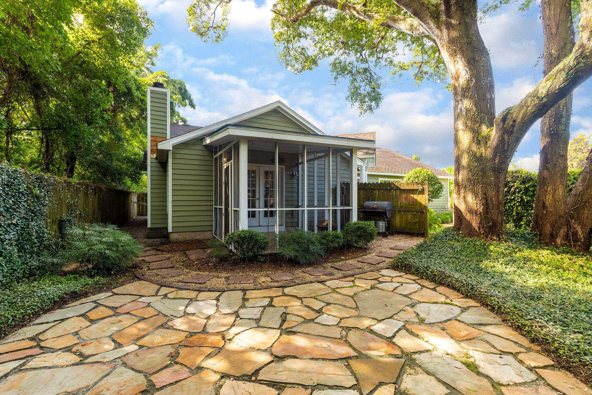 1301 Llewellyn Road Mount Pleasant, SC 29464 - Photo 31 of 38 1301Llewellyn-KeenEyeMarketing-35