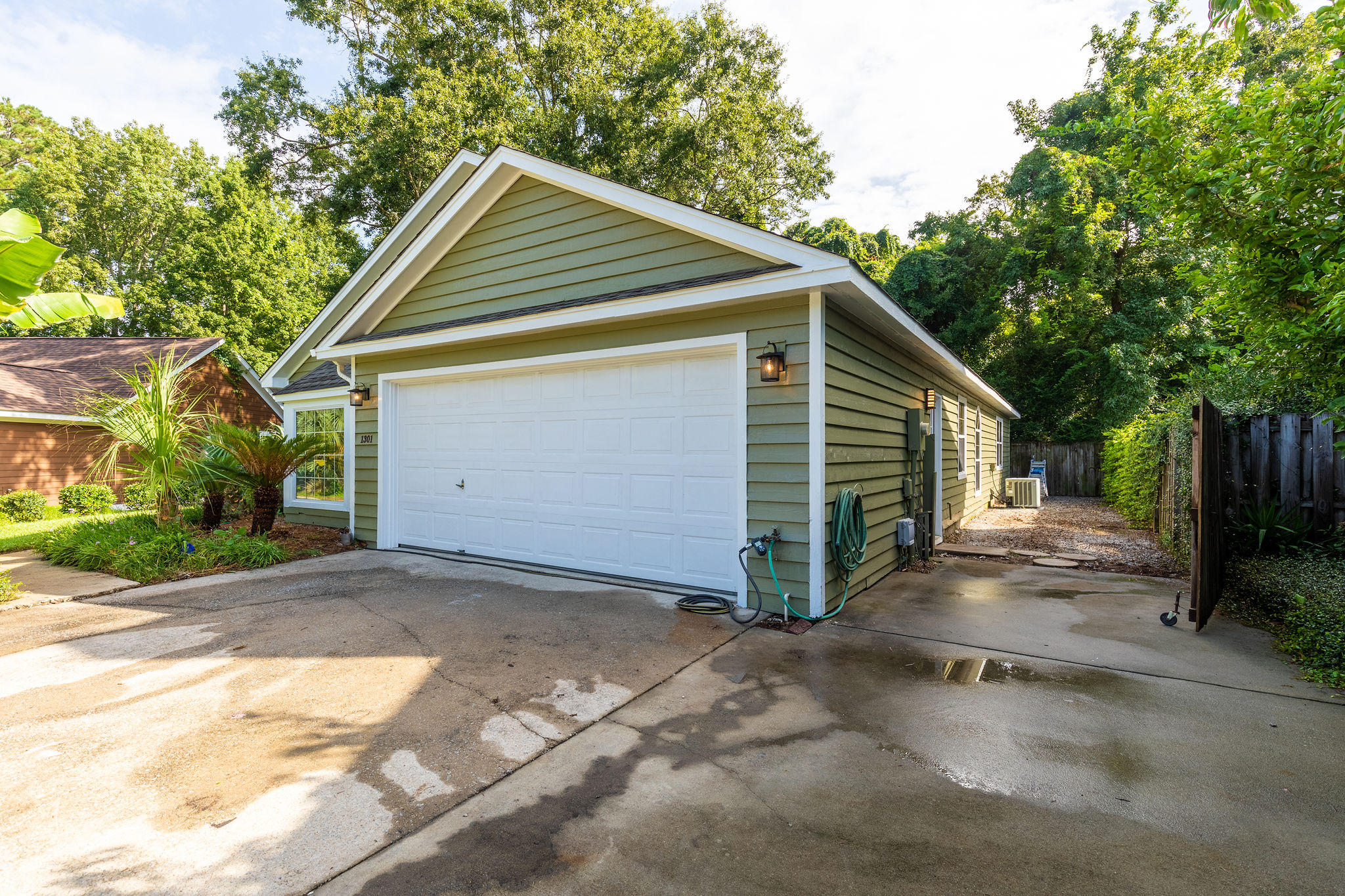 1301 Llewellyn Road Mount Pleasant, SC 29464 - Photo 34 of 38 1301Llewellyn-KeenEyeMarketing-40