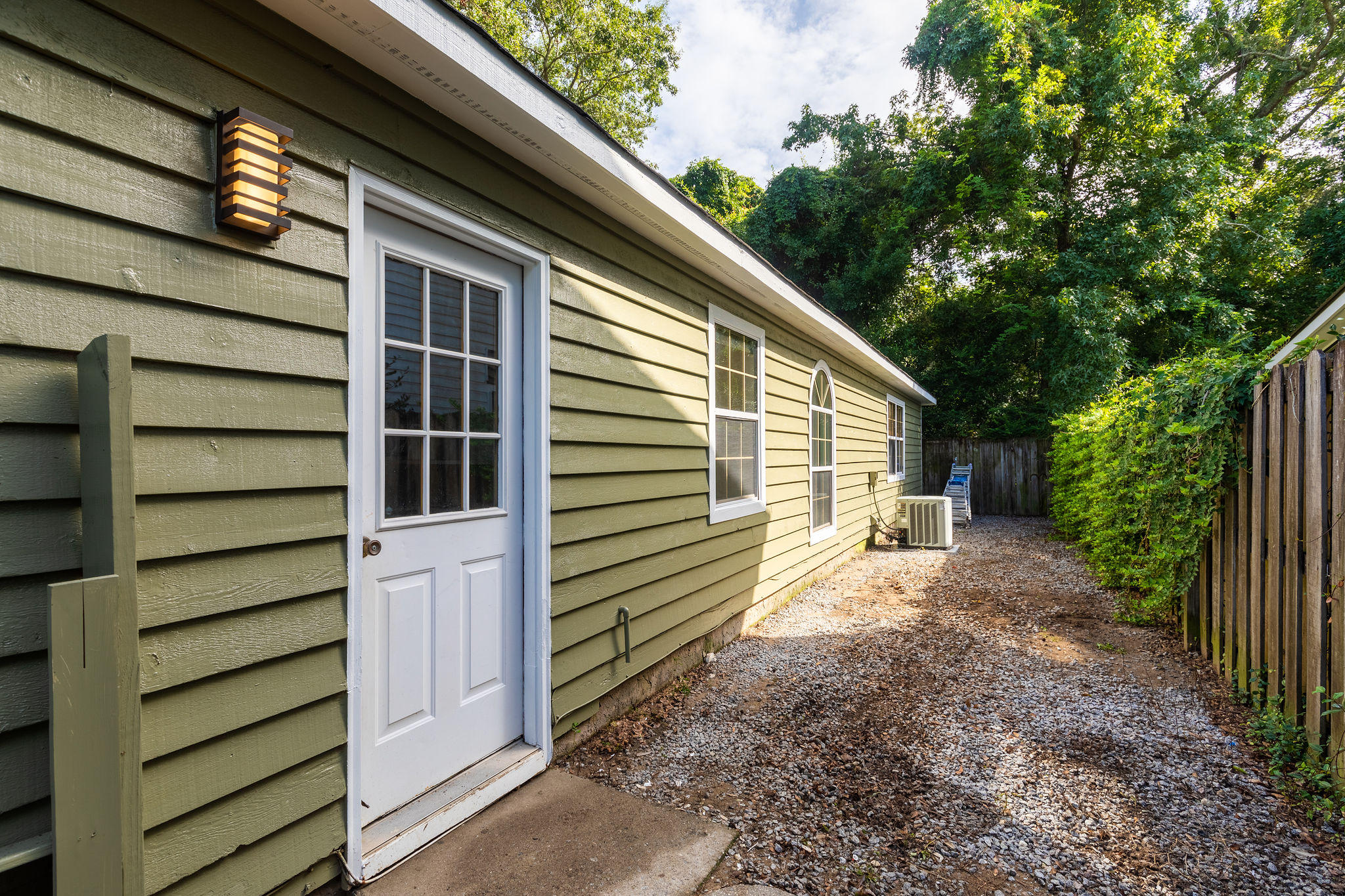 1301 Llewellyn Road Mount Pleasant, SC 29464 - Photo 35 of 38 1301Llewellyn-KeenEyeMarketing-41